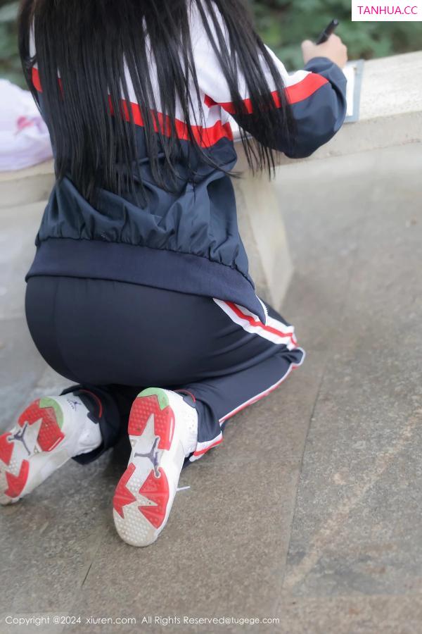   [XiuRen]高清写真图 2024.04.02 No.8335 小薯条nienie 美臀性感第48张图片